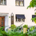 Urban Boutique Center Hotel