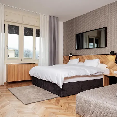 Szálloda Urban Boutique Center 4*
