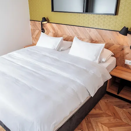Urban Boutique Center 4*