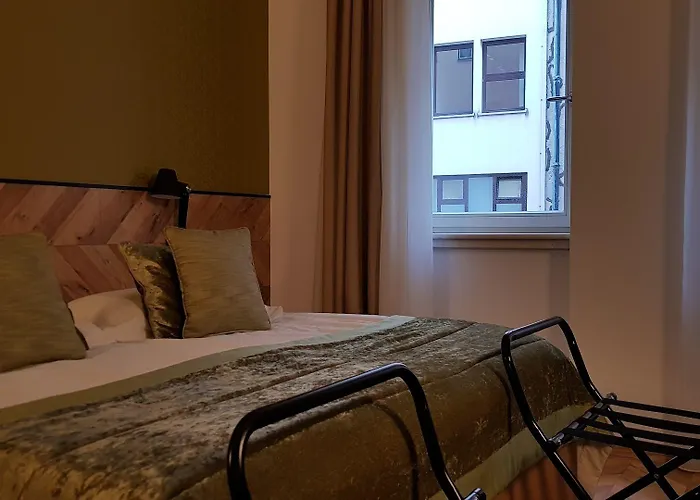 Отель Urban Boutique Center 4*