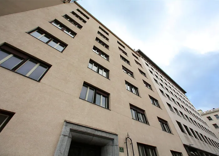 Urban Boutique Center