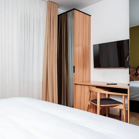 Urban Boutique Center Hotel 4*