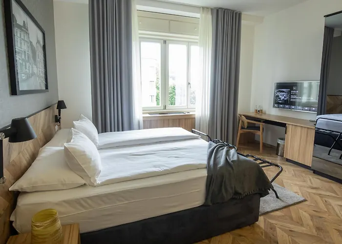 Urban Boutique Center Hotel 4*