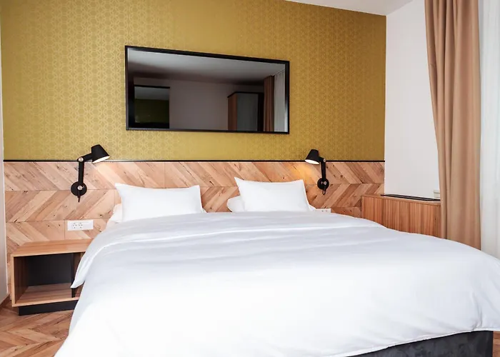 Urban Boutique Center