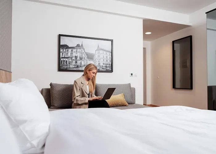 Urban Boutique Center Hotel 4*