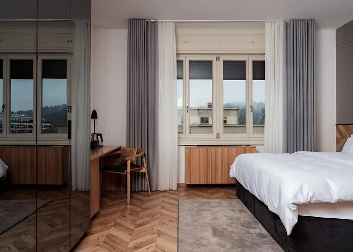 Hotel Urban Boutique Center 4*