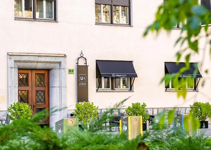 Urban Boutique Center Hotel